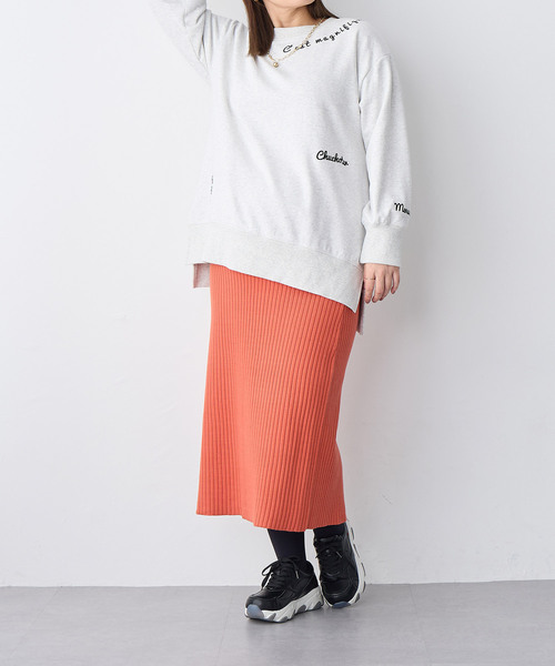 anyfee(エニフィー)の「【anyfee】ビッグシルエット裏毛刺繍スウェットプルオーバー《大きいサイズ/プラスサイズ》(スウェット・レディース・アイボリー/チャコール/ライトグリーン・LL/3L/5L/4L)」の17枚目の写真