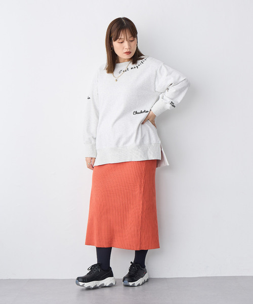 anyfee(エニフィー)の「【anyfee】ビッグシルエット裏毛刺繍スウェットプルオーバー《大きいサイズ/プラスサイズ》(スウェット・レディース・アイボリー/チャコール/ライトグリーン・LL/3L/5L/4L)」の19枚目の写真