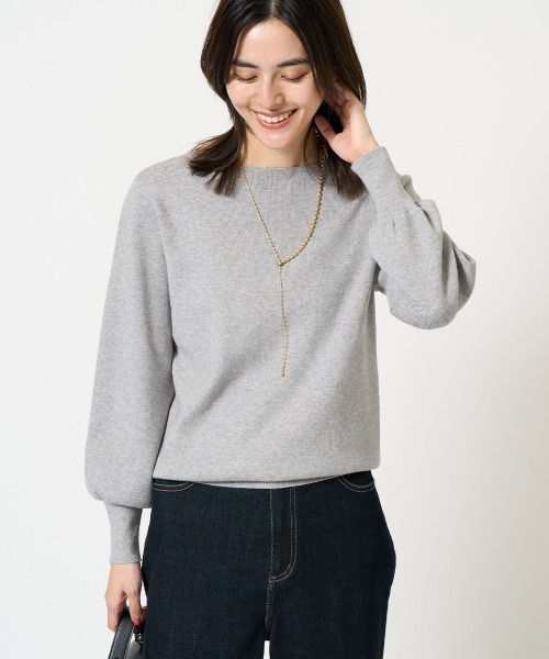 a.v.v（アーヴェヴェ）の「【洗える】ボートネックパフスリーブニット【アンサンブル対応】（ニット/セーター・レディース・ライトグレー/オレンジ/ミント/ブルー/グレー/アイボリー/ブラック/レッド/ネイビー・38/36/40/42/34）」の4枚目の写真