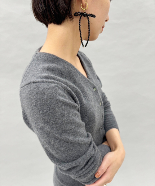 EDIT. FOR LULU(エディットフォールル)の「【NINFA HANDMADE/ニンファ ハンドメイド】Big Agnes(ピアス(両耳用)・レディース・ブラック・FREE)」の2枚目の写真