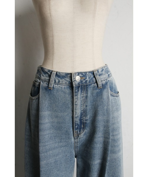 &. NOSTALGIA（アンドドットノスタルジア）の「センタープレスタックワイドデニムパンツ（デニムパンツ・レディース・インディゴブルー/ライトブルー・S/M）」の8枚目の写真