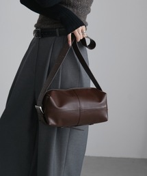 Aunt Marie's | スクエアベルトボディバッグ／ 500ml収納可(ショルダーバッグ)