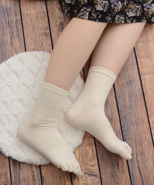 VIBGYOR Women（ヴィブジョー　ウィメン）の「【float】5本指 シンプル サポート付き リブ クルー丈ソックス（ソックス/靴下・レディース・ホワイト/ブラウン/アイボリー/ブラック/ベージュ・FREE）」の6枚目の写真