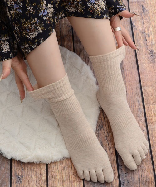 VIBGYOR Women（ヴィブジョー　ウィメン）の「【float】5本指 シンプル サポート付き リブ クルー丈ソックス（ソックス/靴下・レディース・ホワイト/ブラウン/アイボリー/ブラック/ベージュ・FREE）」の8枚目の写真