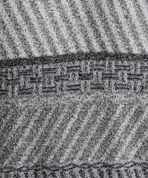 NICOLE CLUB FOR MEN（ニコルクラブフォーメン）の「編地切替 シャギーランダムボーダーニット（ニット/セーター・メンズ・ホワイト系1/ブラック系1/ブラック×グレー・MEDIUM/LARGE/X-LARGE）」の13枚目の写真