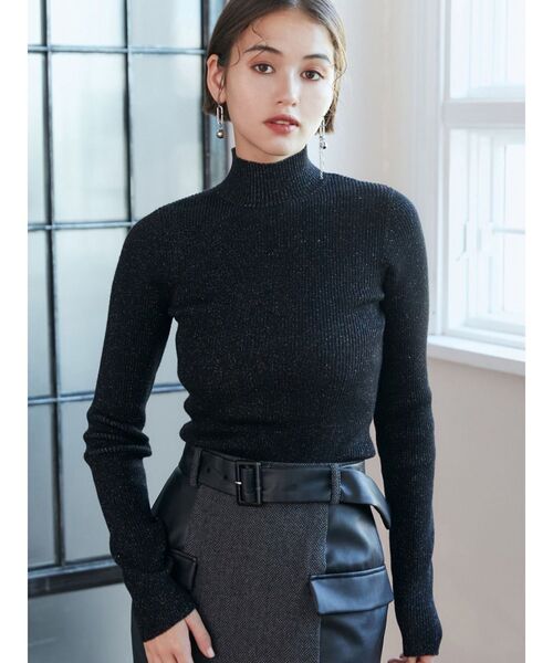 MURUA（ムルーア）の「バイカラーラメニット（ニット/セーター・レディース・レッド/ブルー/アイボリー/ブラック・FREE）」の3枚目の写真