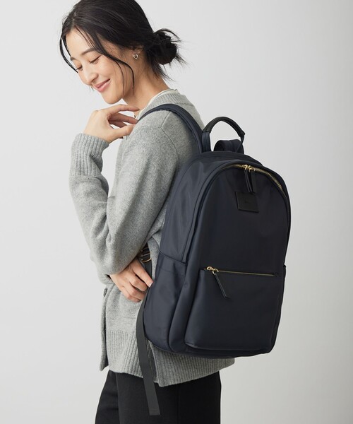 J.PRESS(ジェイプレス)の「【PC収納可】ナイロン リュック(バックパック/リュック・レディース・ネイビー系/ベージュ系/ブラック系・F)」の3枚目の写真