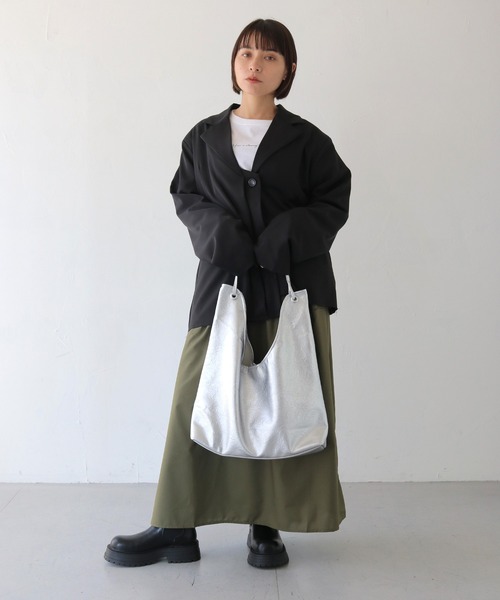 HER CLOSET（ハークローゼット）の「【shemoshelly】ワンショルダートートバック 2ポーチセット A4（トートバッグ・レディース・シルバー/ブラック/ブラウン・FREE）」の13枚目の写真