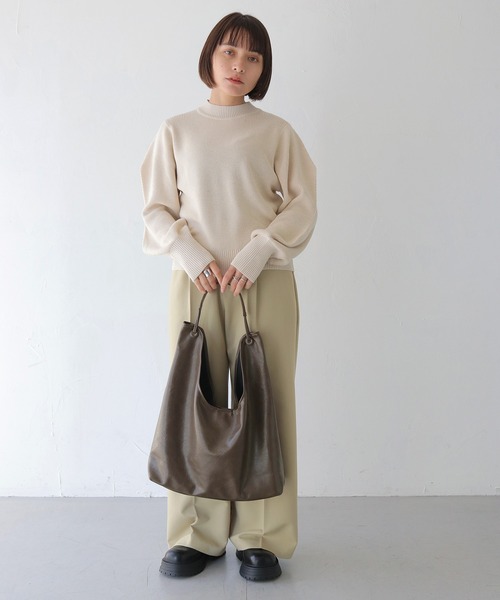 HER CLOSET（ハークローゼット）の「【shemoshelly】ワンショルダートートバック 2ポーチセット A4（トートバッグ・レディース・シルバー/ブラック/ブラウン・FREE）」の10枚目の写真