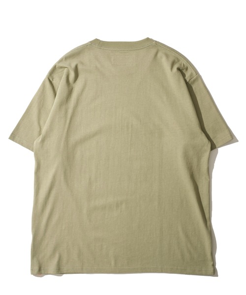 UNIVERSAL OVERALL（ユニバーサルオーバーオール）の「【UNIVERSAL OVERALL】 別注 3D CENTER LOGO TEE / センターロゴクルーネックTシャツ（Tシャツ/カットソー・メンズ・ブラック/サックスブルー/ライトピンク/チャコールグレー/セージグリーン/ホワイト/グリーン/オートミール/ネイビー・SMALL/MEDIUM/LARGE/X-LARGE）」の21枚目の写真