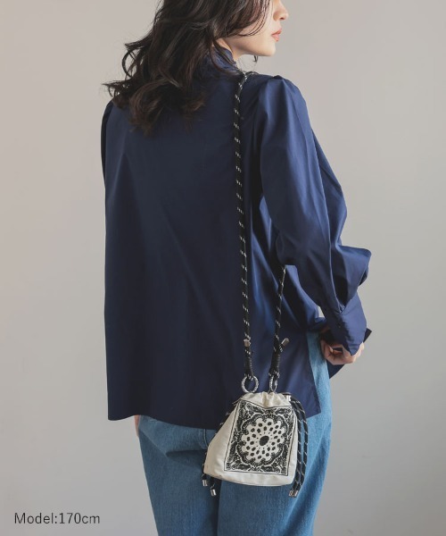 DONOBAN（ドノバン）の「マルシェサコッシュ（ボディバッグ/ウエストポーチ・レディース・グレー/ホワイト/ブラック・ONE）」の9枚目の写真