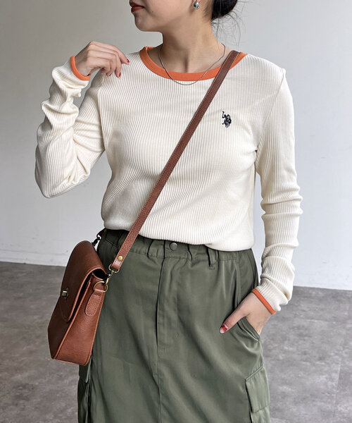 U.S. POLO ASSN.(ユーエスポロアッスン)の「【U.S. POLO ASSN.】クルーネックリブロンT(Tシャツ/カットソー・レディース・アイボリー/ブラック/グリーン系その他/ホワイト系その他/グレー・FREE)」の2枚目の写真