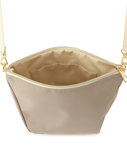 ROPE' PICNIC（ロペピクニック）の「【撥水加工】ミニショルダーバッグ（ショルダーバッグ・レディース・ネイビー/ピンク系その他2/ベージュ系その他2・FREE）」の6枚目の写真