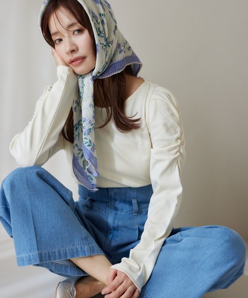 mysty woman(ミスティウーマン)の「【WEB限定】ギャザースリーブプルオーバー 326663(Tシャツ/カットソー・レディース・アイボリー/オフホワイト/ブラック/ブラウン/ピンク・FREE)」の2枚目の写真