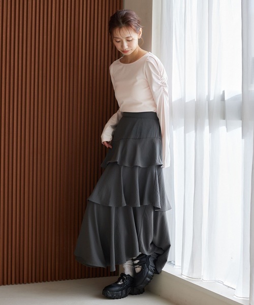 mysty woman(ミスティウーマン)の「【WEB限定】ギャザースリーブプルオーバー 326663(Tシャツ/カットソー・レディース・アイボリー/オフホワイト/ブラック/ブラウン/ピンク・FREE)」の8枚目の写真