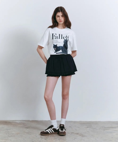 ☆韓国の人気☆【FALLETT】☆Nero Badge Padded Ba.g☆ A'GEM/9 × .kom 『FALLETT/ファレット』 DEUX NERO SHORT SLEEVE