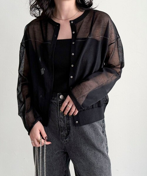 fredy emue（フレディエミュ）の「リネン混配色シアーカーディガン（カーディガン/ボレロ・レディース・グレー/オフホワイト/ブラック/ベビーピンク・38）」の11枚目の写真