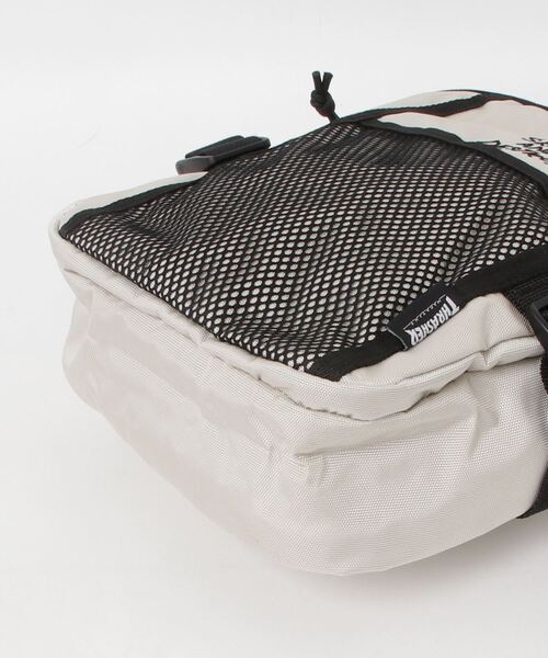 THRASHER（スラッシャー）の「THRASHER ゴンズデザインタテ型ショルダーバッグ（ショルダーバッグ・メンズ・ホワイト系その他/ブラック×ホワイト/ブラック系その他・FREE）」の10枚目の写真