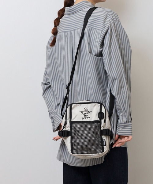 THRASHER（スラッシャー）の「THRASHER ゴンズデザインタテ型ショルダーバッグ（ショルダーバッグ・メンズ・ホワイト系その他/ブラック×ホワイト/ブラック系その他・FREE）」の17枚目の写真