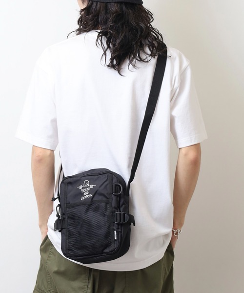 THRASHER（スラッシャー）の「THRASHER ゴンズデザインタテ型ショルダーバッグ（ショルダーバッグ・メンズ・ホワイト系その他/ブラック×ホワイト/ブラック系その他・FREE）」の19枚目の写真