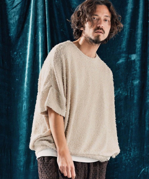 ANGENEHM（アンゲネーム）の「mt9530-Feather texture oversized T-shirt Tシャツ（Tシャツ/カットソー・メンズ・ブラック/チャコール/キナリ・S/M/L）」の4枚目の写真