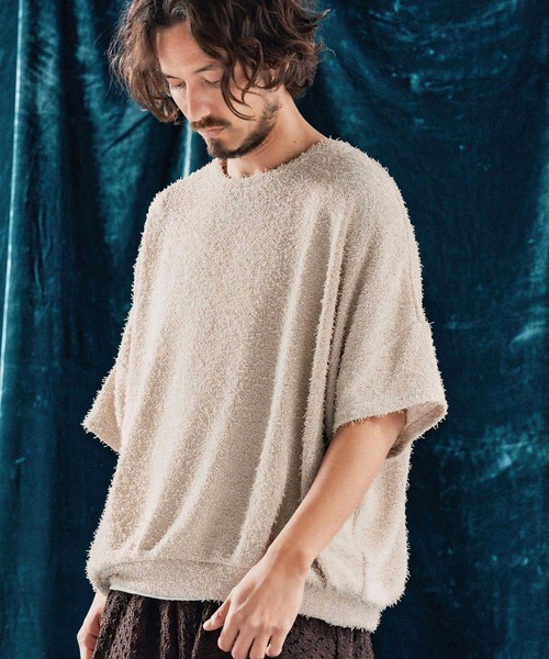 ANGENEHM（アンゲネーム）の「mt9530-Feather texture oversized T-shirt Tシャツ（Tシャツ/カットソー・メンズ・ブラック/チャコール/キナリ・S/M/L）」の6枚目の写真