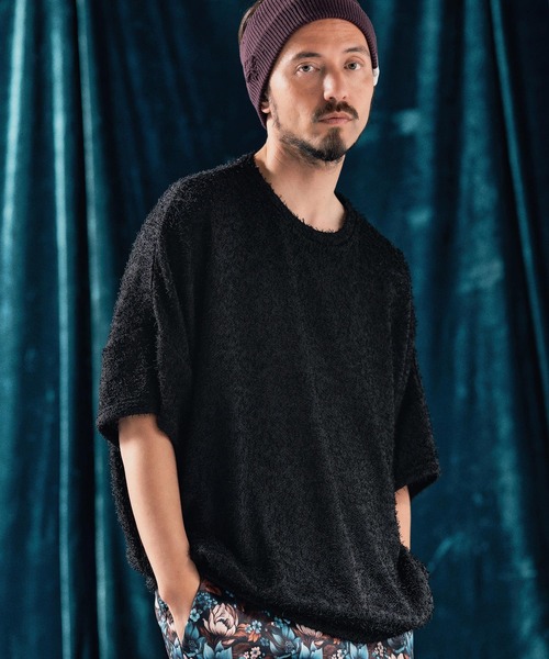 ANGENEHM（アンゲネーム）の「mt9530-Feather texture oversized T-shirt Tシャツ（Tシャツ/カットソー・メンズ・ブラック/チャコール/キナリ・S/M/L）」の10枚目の写真