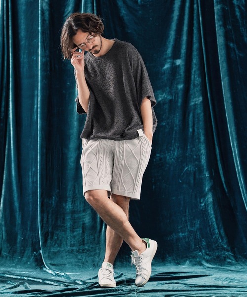 ANGENEHM（アンゲネーム）の「mt9530-Feather texture oversized T-shirt Tシャツ（Tシャツ/カットソー・メンズ・ブラック/チャコール/キナリ・S/M/L）」の21枚目の写真