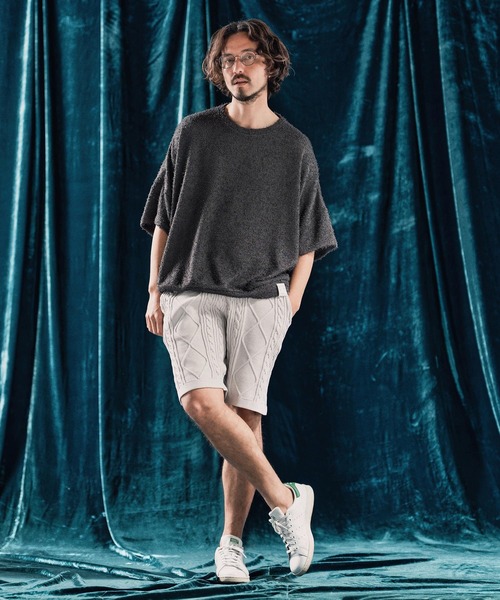 ANGENEHM（アンゲネーム）の「mt9530-Feather texture oversized T-shirt Tシャツ（Tシャツ/カットソー・メンズ・ブラック/チャコール/キナリ・S/M/L）」の22枚目の写真