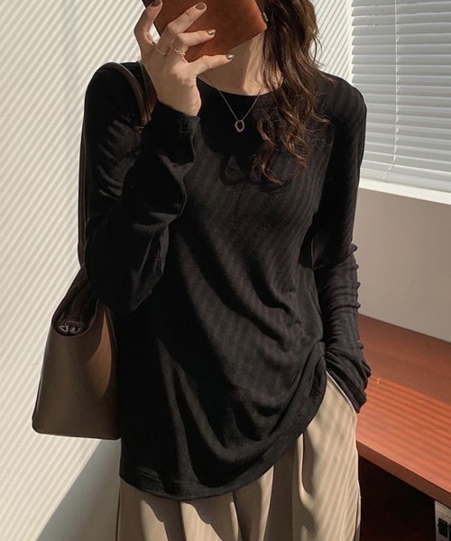 SallyLunn(サリーラン)の「ラウンドネック長袖Tシャツ(Tシャツ/カットソー・レディース・ブルー/グレー/ブラック/アイボリー/パープル/ブラウン・MEDIUM)」の7枚目の写真