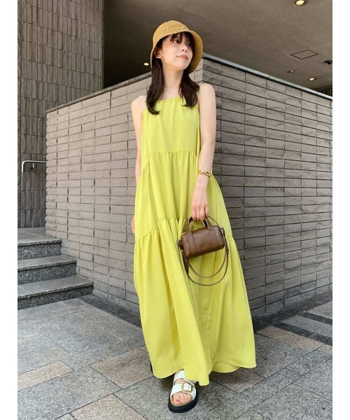 Mila Owen(ミラオーウェン)の「ダブルリボンホルターネックキャミワンピース(ワンピース・レディース・ライム/ドット/モカ・0/1)」の3枚目の写真