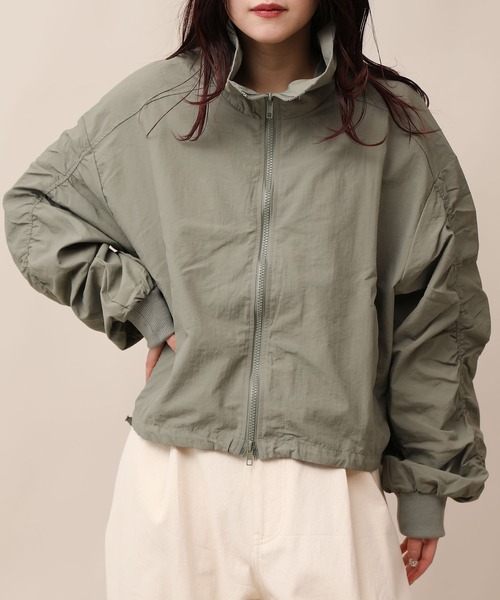 aimoha(アイモハ)の「ボリューム袖MA-1(MA-1・レディース・カーキ/ブラック/アイボリー・FREE)」の13枚目の写真