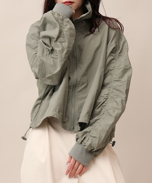 aimoha(アイモハ)の「ボリューム袖MA-1(MA-1・レディース・カーキ/ブラック/アイボリー・FREE)」の15枚目の写真