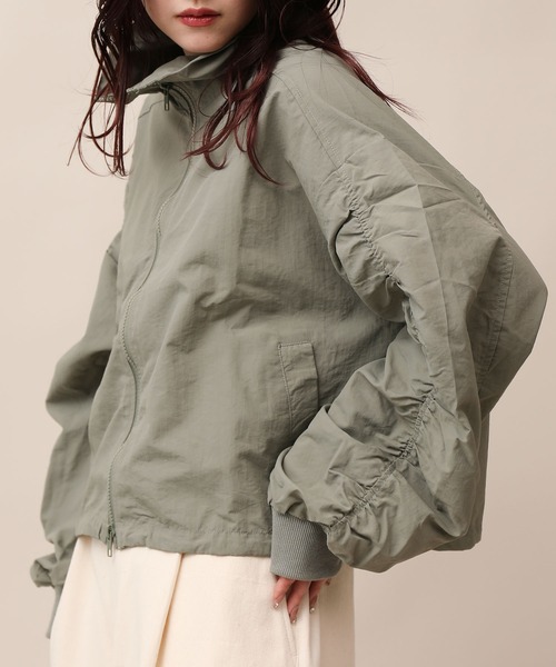 aimoha(アイモハ)の「ボリューム袖MA-1(MA-1・レディース・カーキ/ブラック/アイボリー・FREE)」の22枚目の写真