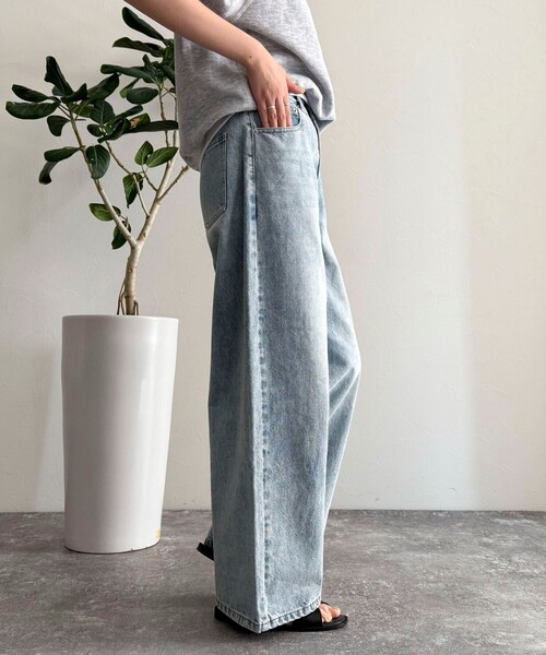 fredy emue（フレディエミュ）の「ルーズストレートデニムパンツ（デニムパンツ・レディース・ネイビー/サックスブルー・38/36）」の9枚目の写真