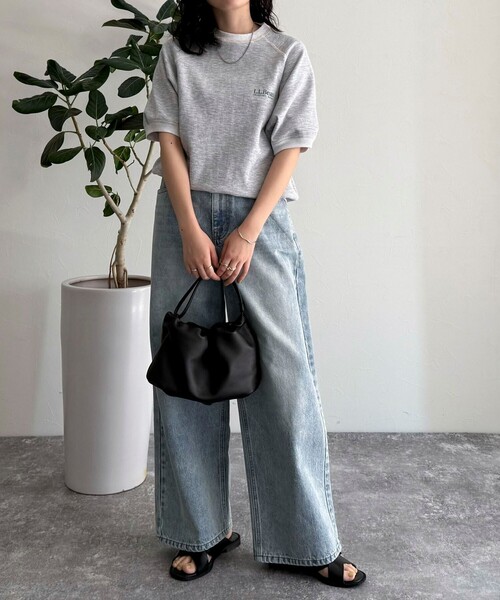 fredy emue（フレディエミュ）の「ルーズストレートデニムパンツ（デニムパンツ・レディース・ネイビー/サックスブルー・38/36）」の14枚目の写真