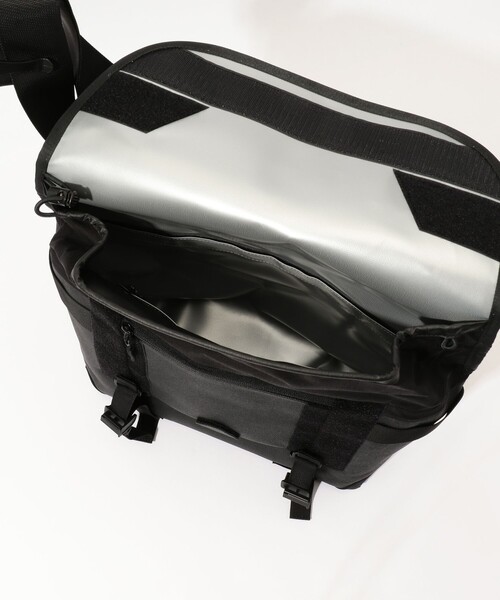 BAGJACK（バッグジャック）の「bagjack pogo leather（ショルダーバッグ・メンズ・ブラック・FREE）」の3枚目の写真