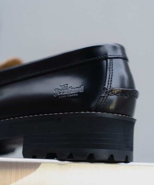 The Kenford Fineshoes（ケンフォードファインシューズ）の「Tank Sole Loafers（ローファー・メンズ・ブラック・26.5/25.5/27/26/25/27.5）」の3枚目の写真