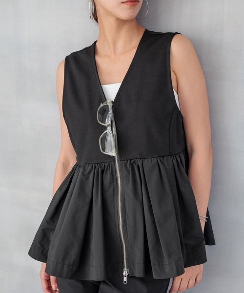 HEREIAM（ヘレイアム）の「【HEREIAM】素材MIXが主役級の1枚/ペプラムジレ（ベスト・レディース・ネイビー/ブラック/オフホワイト・FREE）」の14枚目の写真