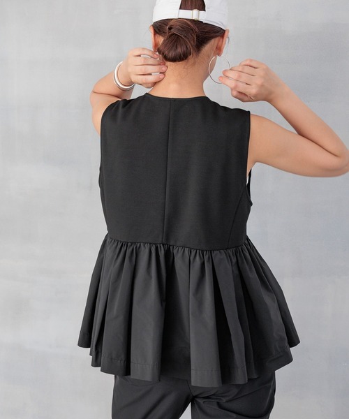 HEREIAM（ヘレイアム）の「【HEREIAM】素材MIXが主役級の1枚/ペプラムジレ（ベスト・レディース・ネイビー/ブラック/オフホワイト・FREE）」の15枚目の写真