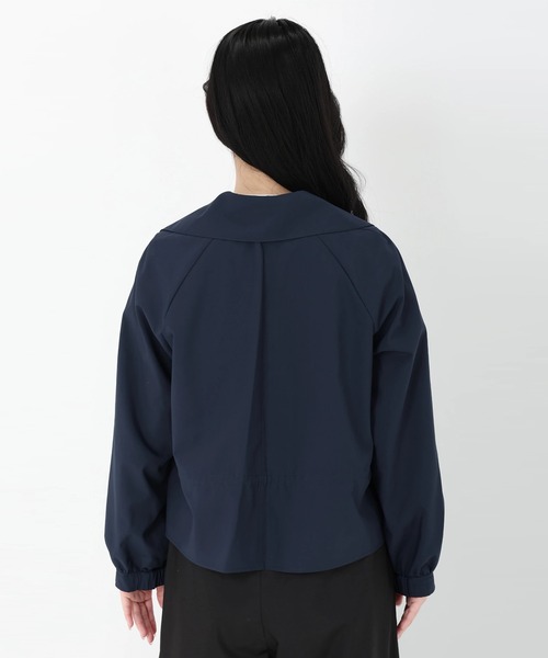 STRAWBERRY-FIELDS（ストロベリーフィールズ）の「ショートトレンチブルゾン　ノーカラージャケット（ノーカラージャケット・レディース・ベージュ/ネイビー・2）」の12枚目の写真