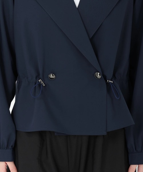 STRAWBERRY-FIELDS（ストロベリーフィールズ）の「ショートトレンチブルゾン　ノーカラージャケット（ノーカラージャケット・レディース・ベージュ/ネイビー・2）」の9枚目の写真