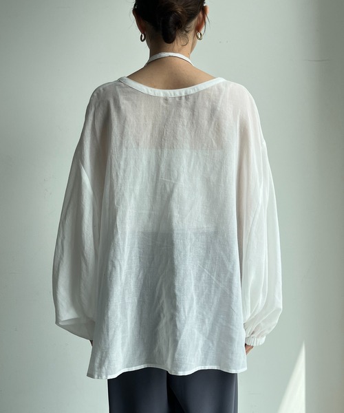 DouDou（ドゥドゥ）の「ネックアレンジデザインブラウス（シャツ/ブラウス・レディース・オフホワイト/グレー/ブラック・FREE）」の17枚目の写真