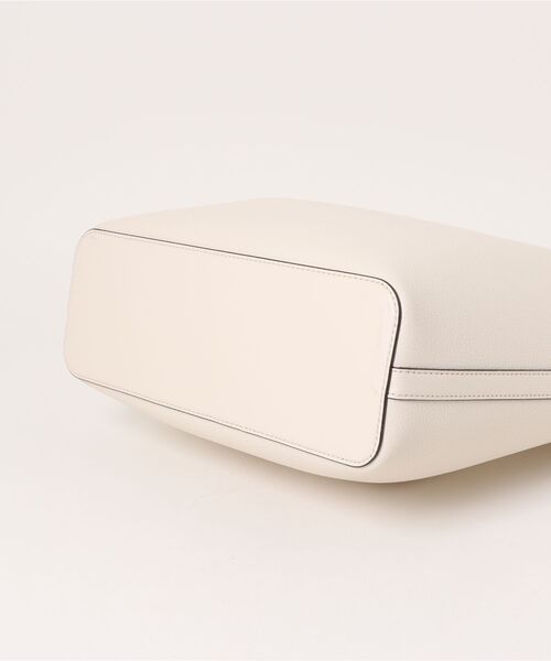 MICHAEL KORS(マイケルコース)の「CARSON NS トート ラージ(トートバッグ・レディース・ベージュ系・FREE)」の3枚目の写真