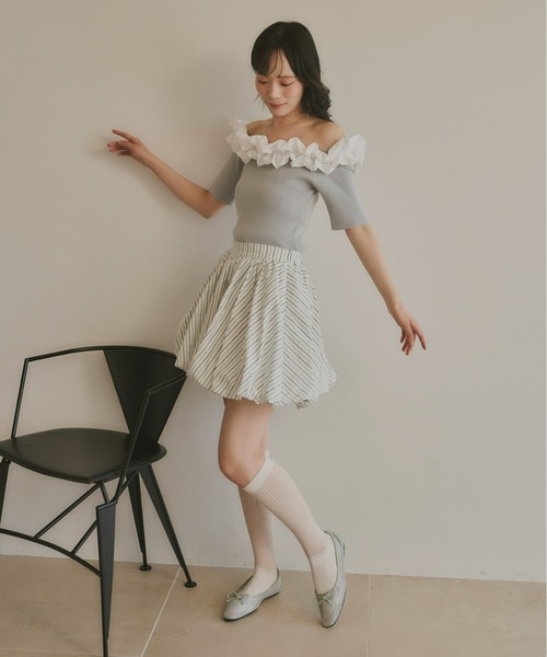 Olu.(オルドット)の「フラワーレースフラットパンプス(サンダル・レディース・アイボリー/ブラック/ブルー系その他・35/37/39)」の9枚目の写真