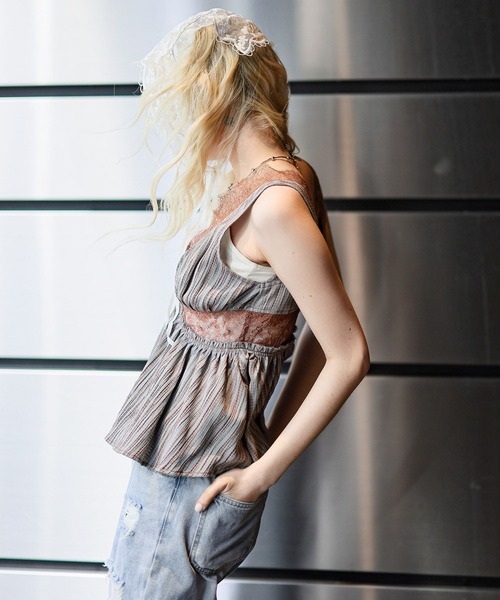 2025SS ドゥロワー プリントノースリーブブラウス