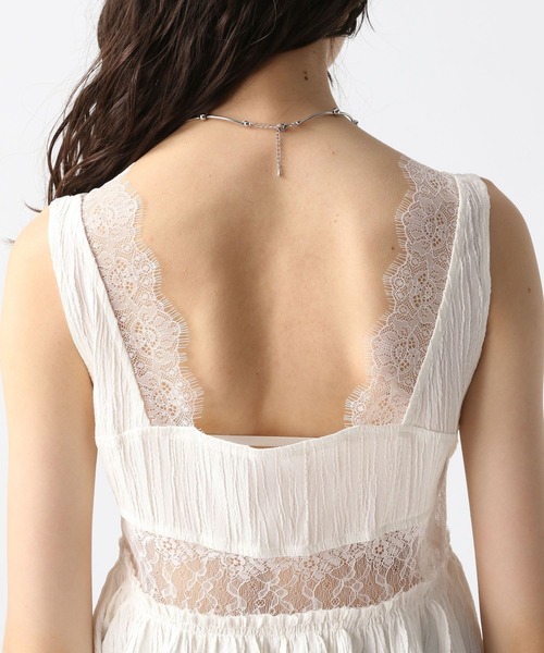 FOREVER 21（フォーエバー トゥエンティーワン）の「【2025SS】レースドッキングノースリーブブラウス（シャツ/ブラウス・レディース・ベージュ/ブラック/オフホワイト・FREE）」の8枚目の写真