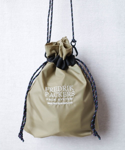 FREDRIK PACKERS(フレドリックパッカーズ)の「『FREDRIK PACKERS』210D PINION POUCH 210デニール ピニオン ポーチ(ショルダーバッグ・レディース・ブラック/カーキ/シルバー・FREE)」の7枚目の写真
