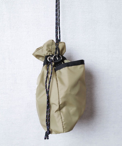 FREDRIK PACKERS(フレドリックパッカーズ)の「『FREDRIK PACKERS』210D PINION POUCH 210デニール ピニオン ポーチ(ショルダーバッグ・レディース・ブラック/カーキ/シルバー・FREE)」の14枚目の写真