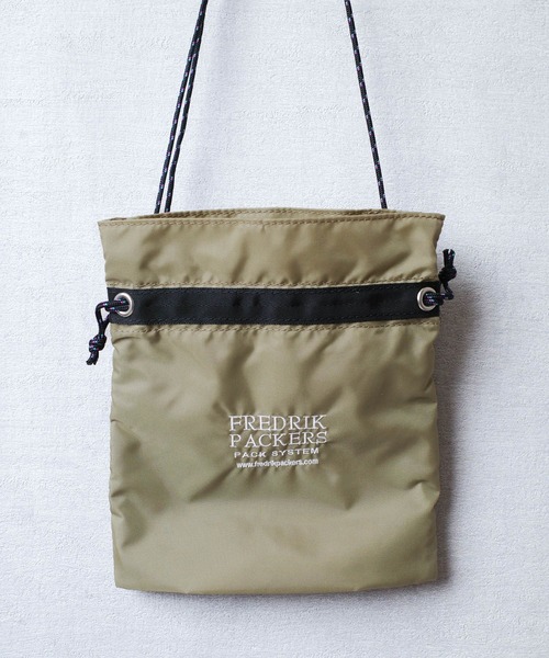 FREDRIK PACKERS(フレドリックパッカーズ)の「『FREDRIK PACKERS』210D PINION POUCH 210デニール ピニオン ポーチ(ショルダーバッグ・レディース・ブラック/カーキ/シルバー・FREE)」の20枚目の写真